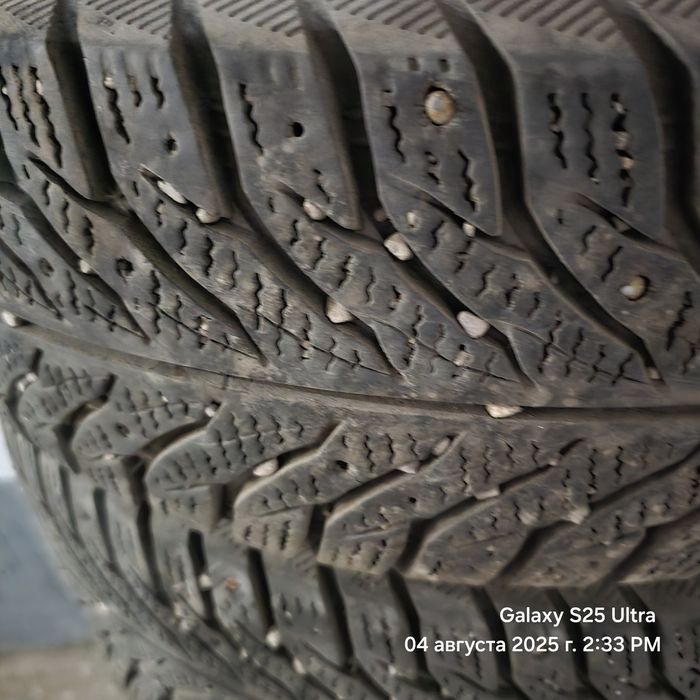 Продам зимние шины