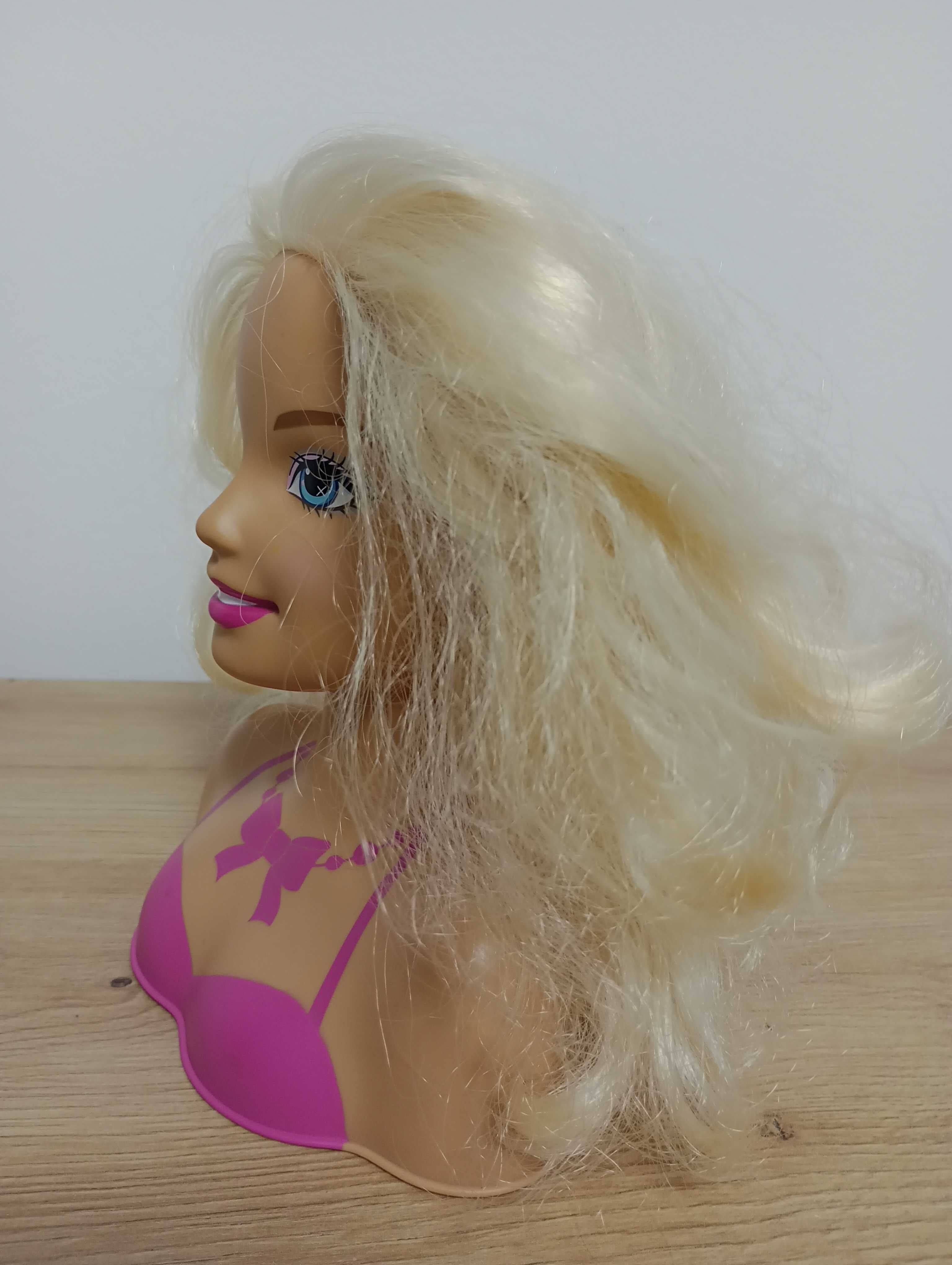 Vand jucarie Barbie de coafat