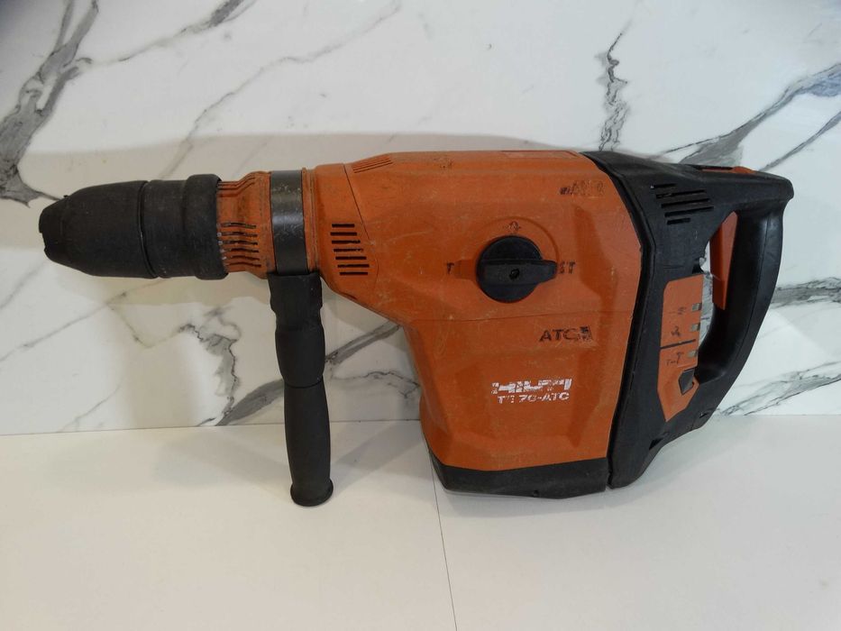 Hilti TE 70 ATC / AVR - Мощна ударо пробивна машина