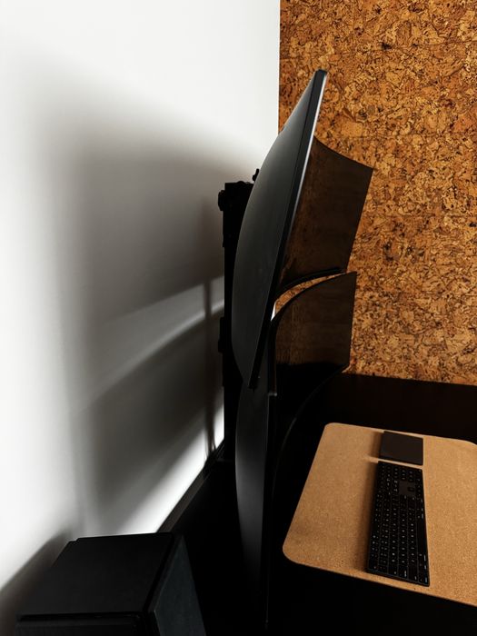 Монитор Samsung 49", VA, Извит, Dual QHD, 120Hz, Display Port FreeSync