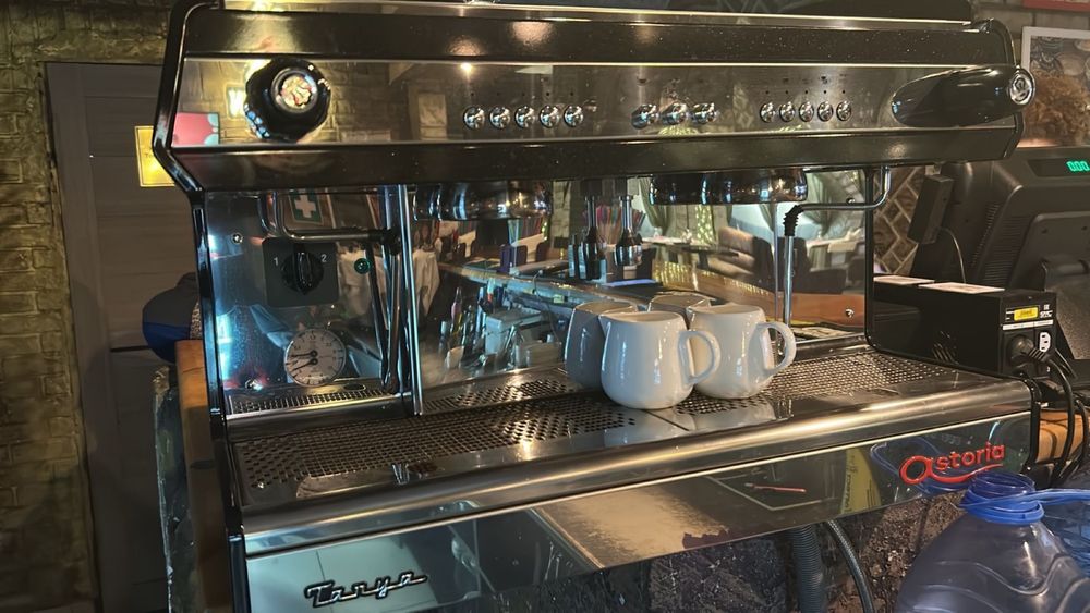 Продается кофе машина astoria
