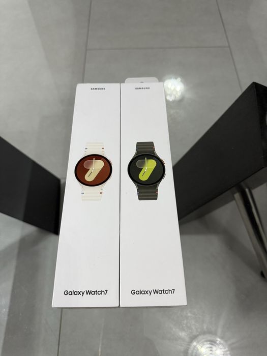Samsung Watch 7 green / cream • 44mm & 40mm • Wi-Fi • NOI / SIGILATE •