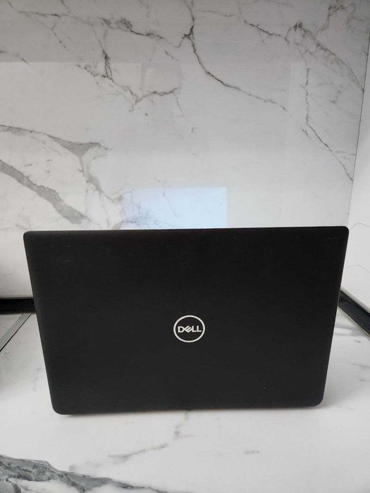 Dell 3400 i7 8565U