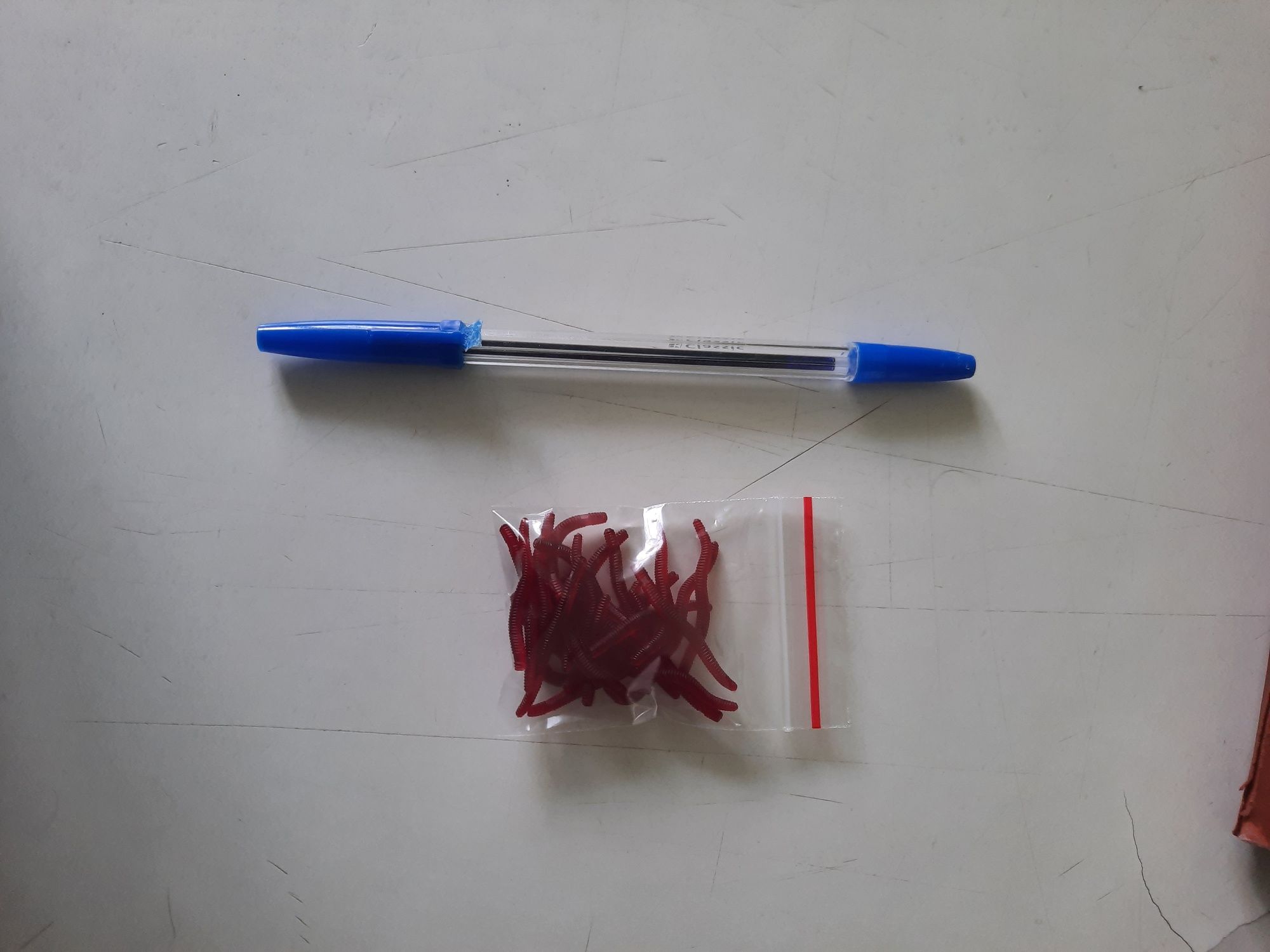 vierme / rama din plastic(25buc.) pentru pescuit - momeala pescuit