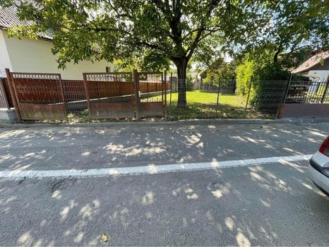 Vand sau schimb cu apartamet