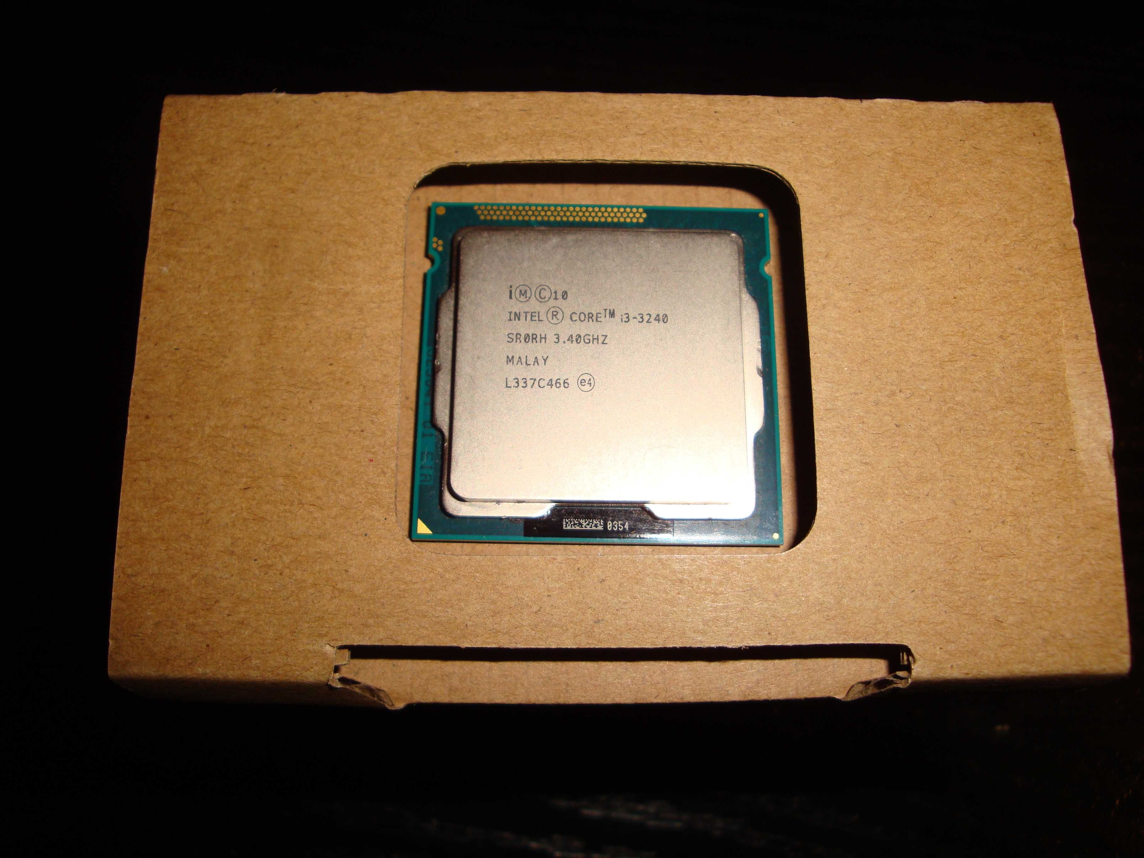 Procesor intel core i3 3240 3.4 Ghz socket 1155 gen 3 SR0RH + cooler