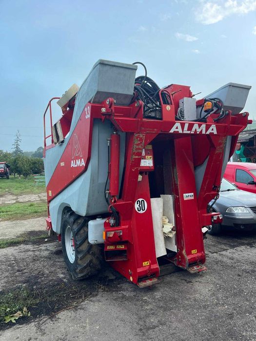Combina de recoltat struguri ALMA 3.3