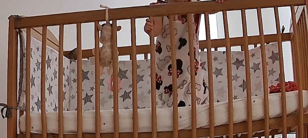 Patut bebe ikea in stare foarte buna