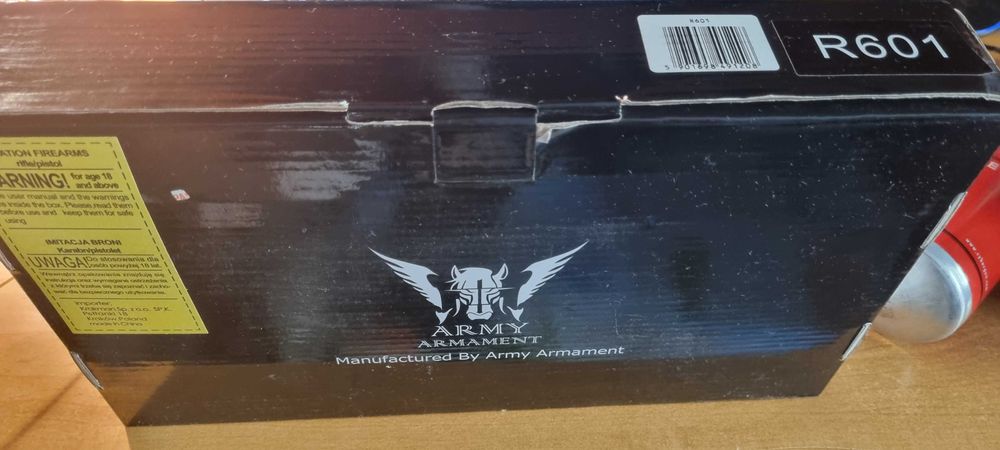 Pistol airsoft Army Armament R601 „TTI Combat Master” (GBB), 2 magazii