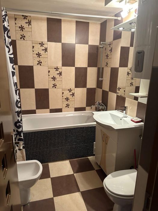 De inchiriat pe termen lung