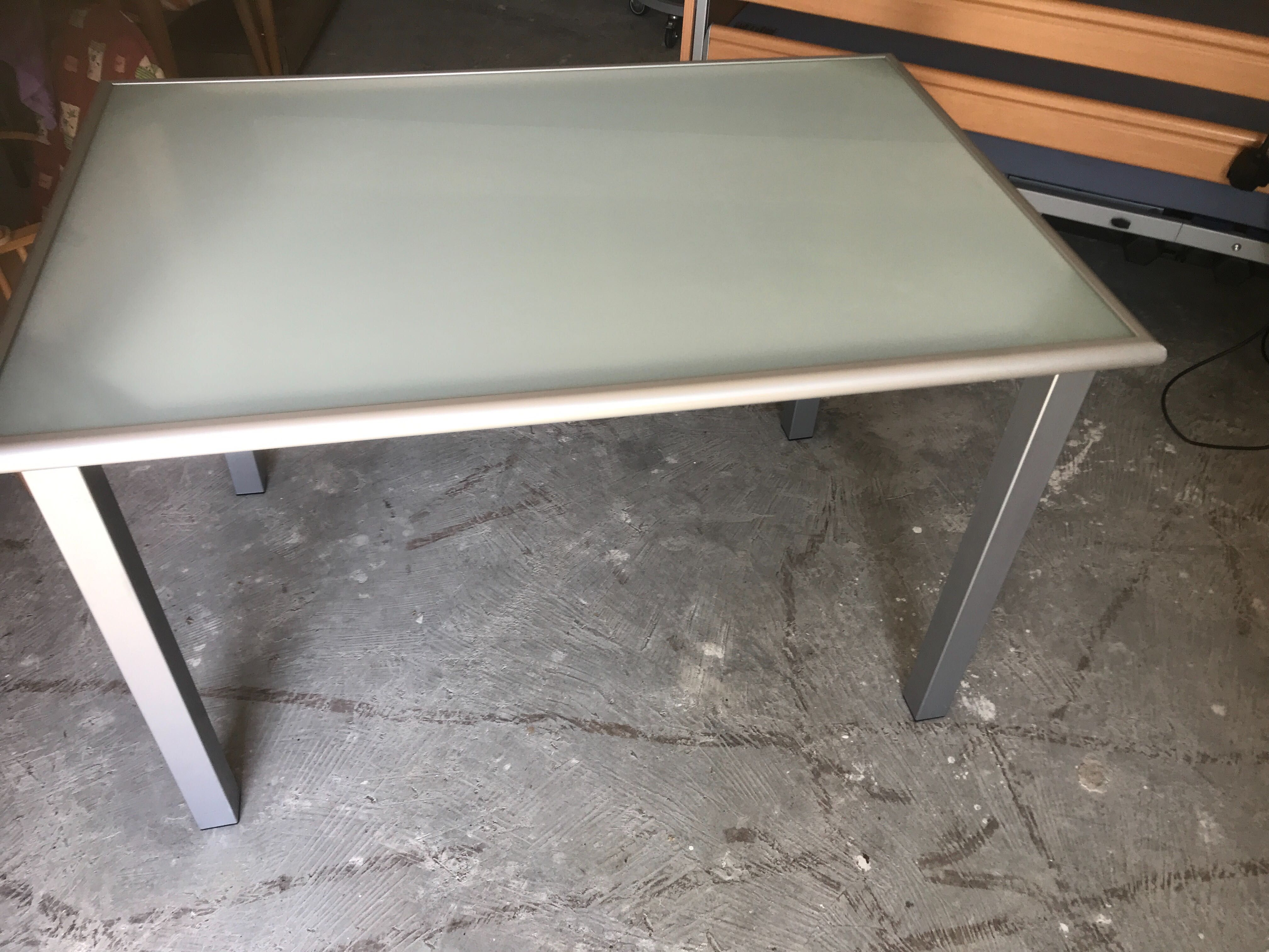 Masa Ikea Sticla/Alu, 117/78 cm