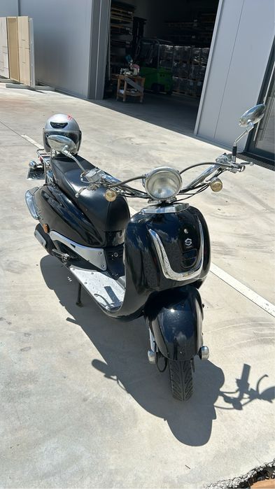 Scuter grade fosti retro 50