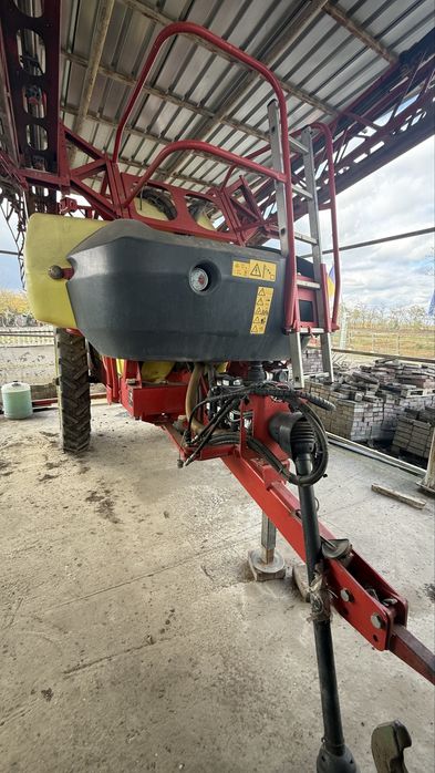 Vand  Kverneland  Ikarus  S38