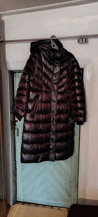 Продаю.Женский Christian Dior пуховик из Италии.Новый,р XL.Удлинённый.
