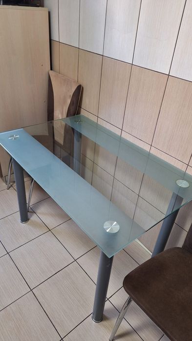 Masa bucatarie cu scaune