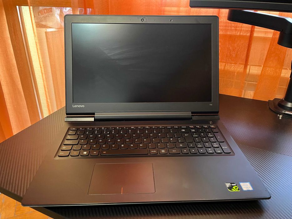Lenovo Ideapad 700-15ISK defect