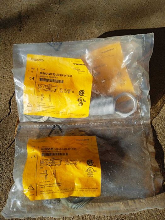 Senzori proximitate inductivi Bi10U-MT30-AP6X-H1141.