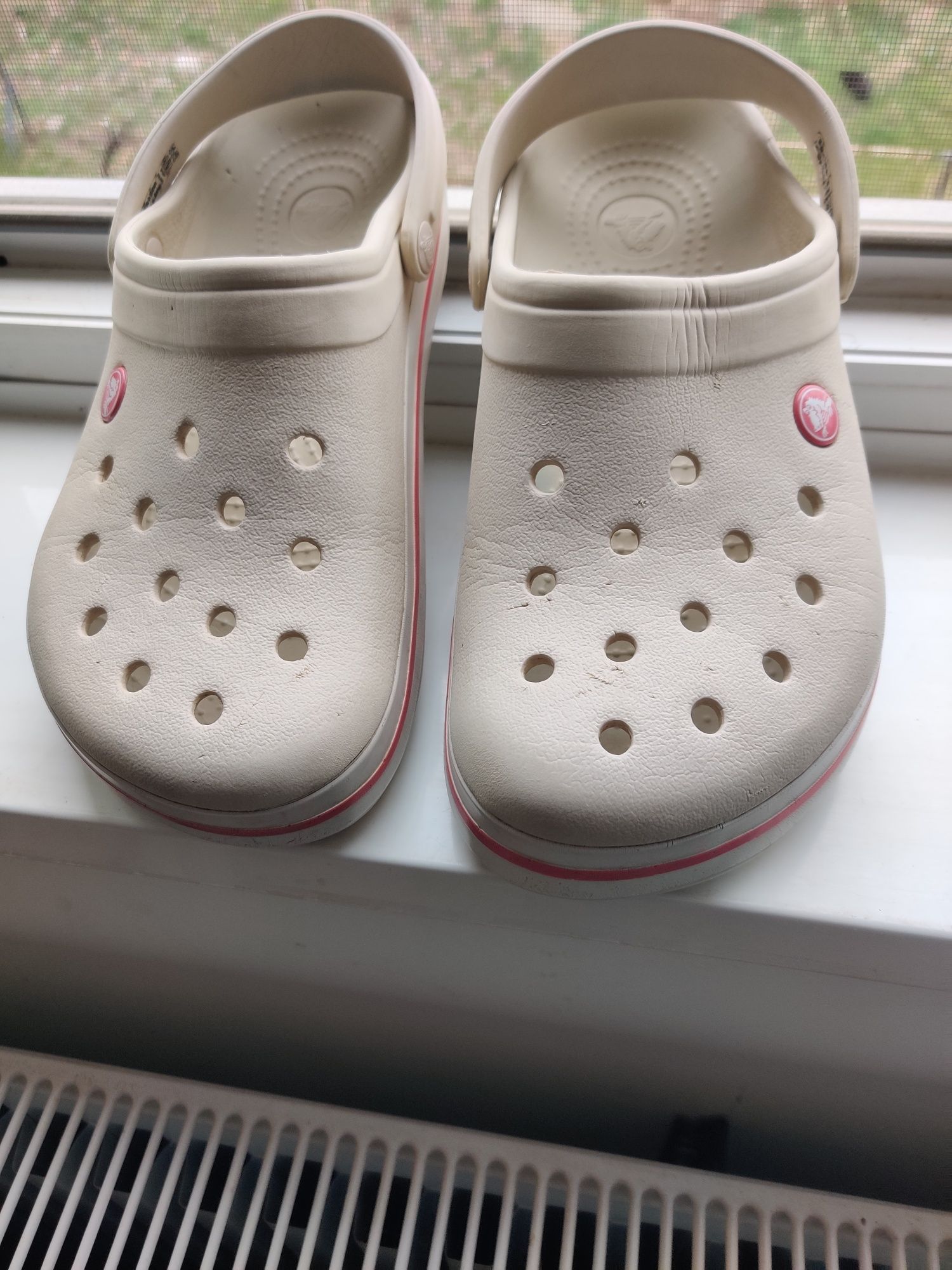 Crocs M6 W8 size 40