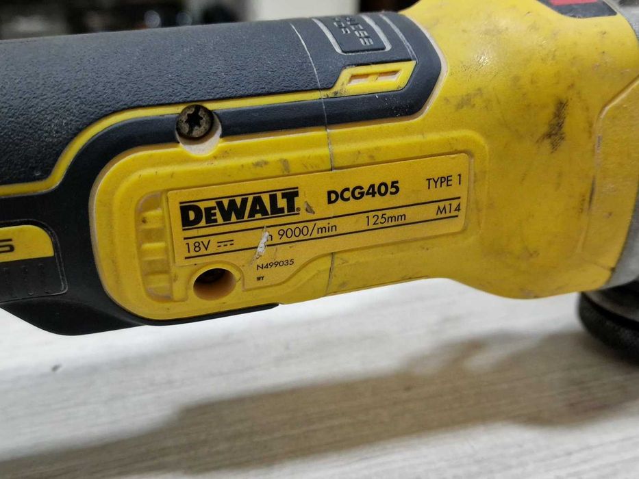 Акумулаторен ъглошлайф DeWALT DCG405