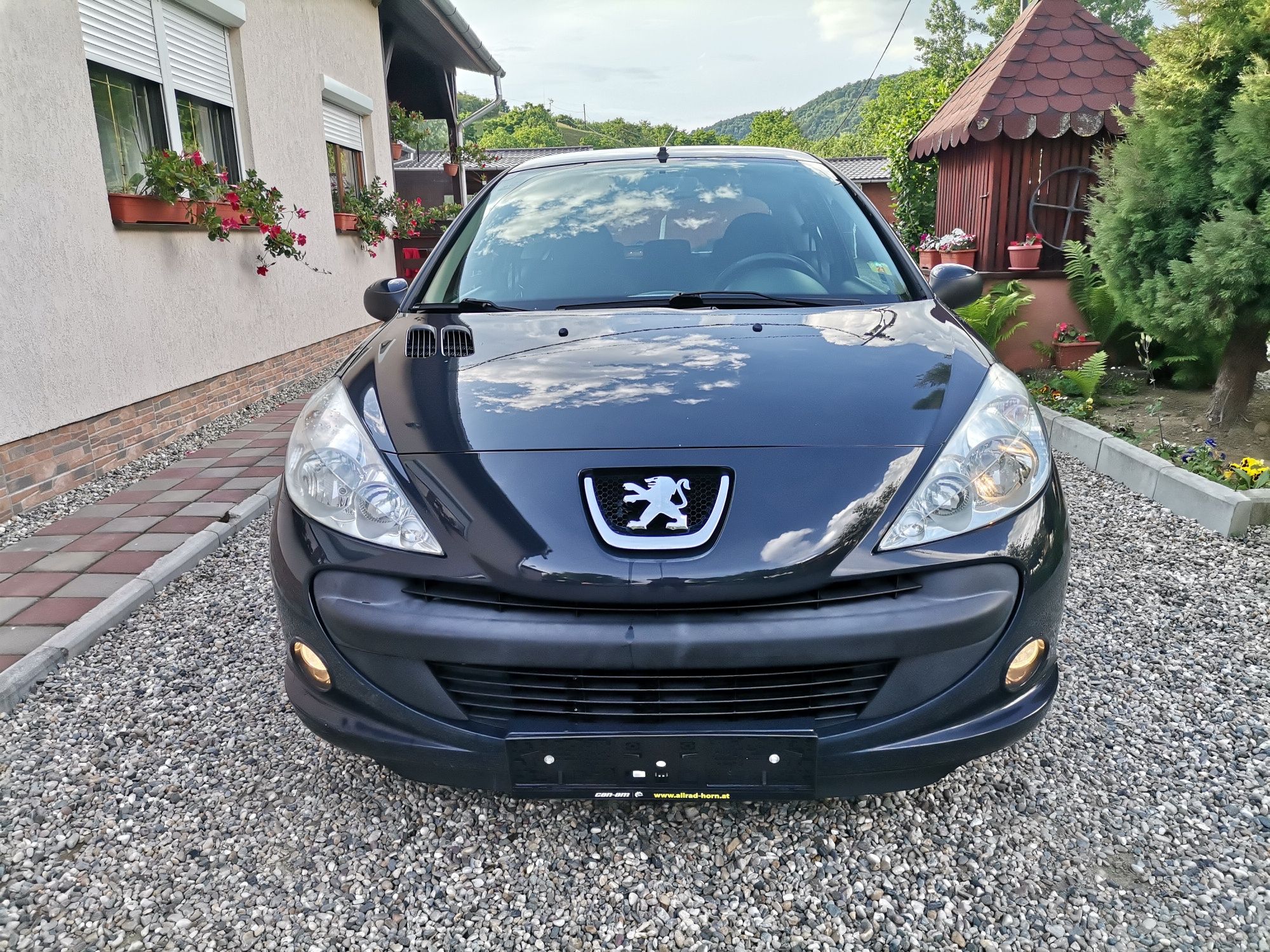 Peugeot 206+ Trendy 1.1 benzina euro 5 an 2011 A/C 108.000km