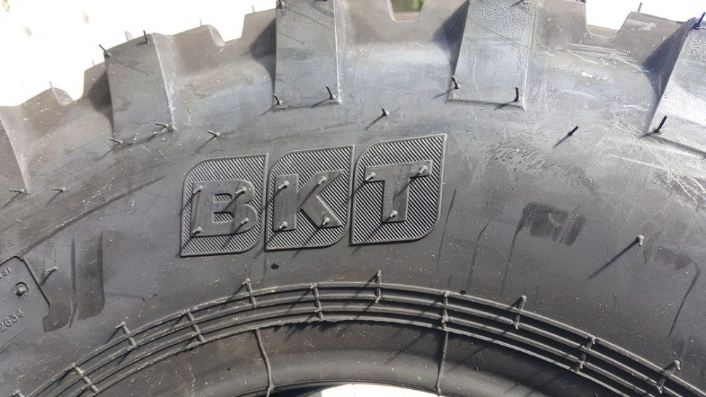 Cauciucuri noi 7.50-16 pentru directie tractor marca BKT sau tractiune