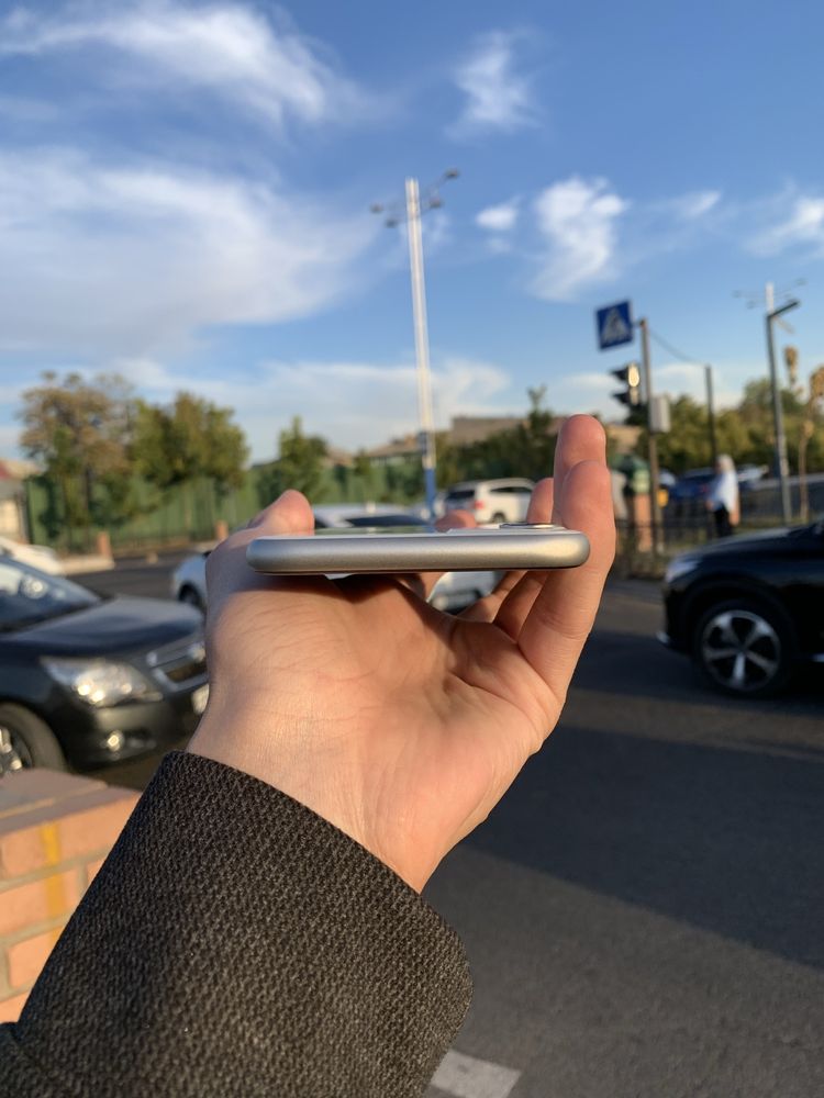 Iphone 11 Ideal White