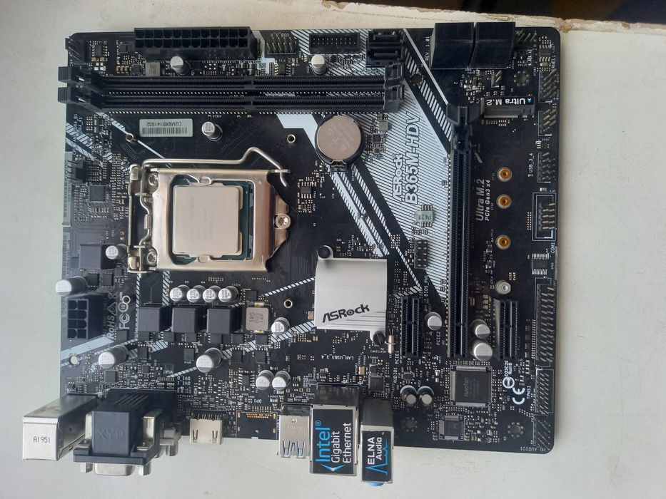 Прода материнку с процессором