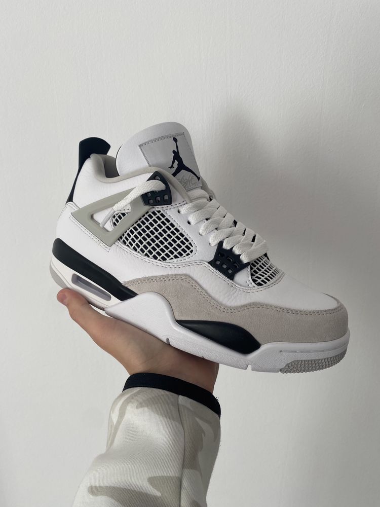 Jordan 4 Military Black, marimea 40