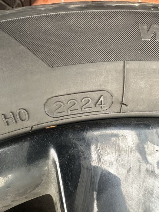 Set roti iarna Hankook BMW 225/50R17 3000km rulati DOT 2024