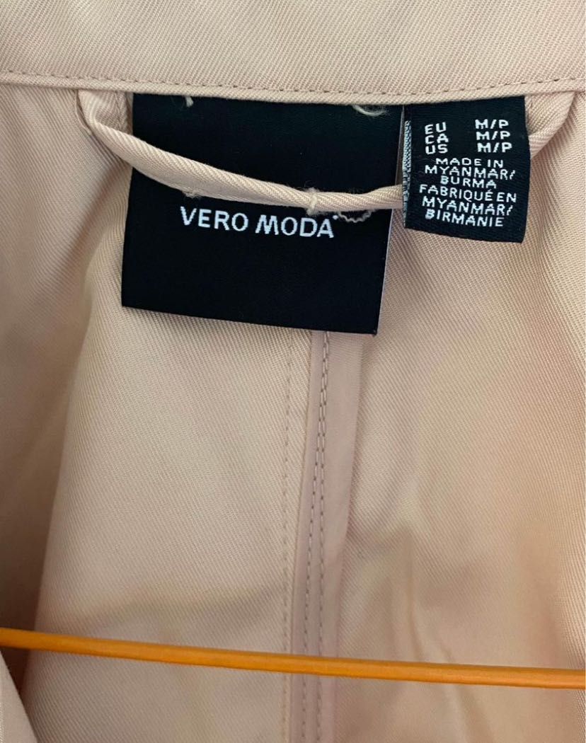 НОВ! Тренчкот Vero Moda