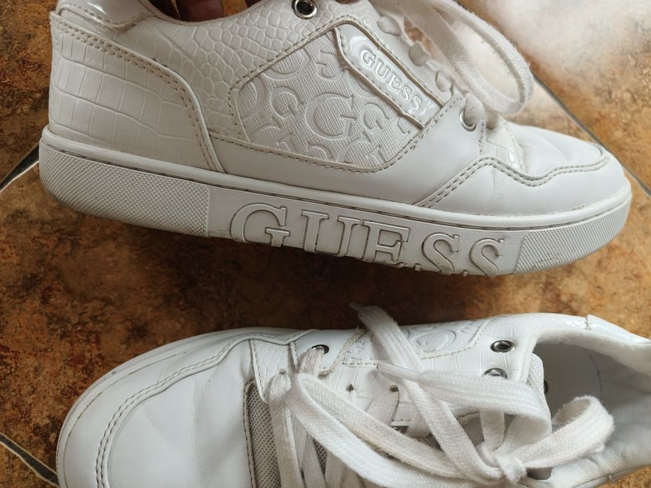 Оригинални маратонки Guess 38номер