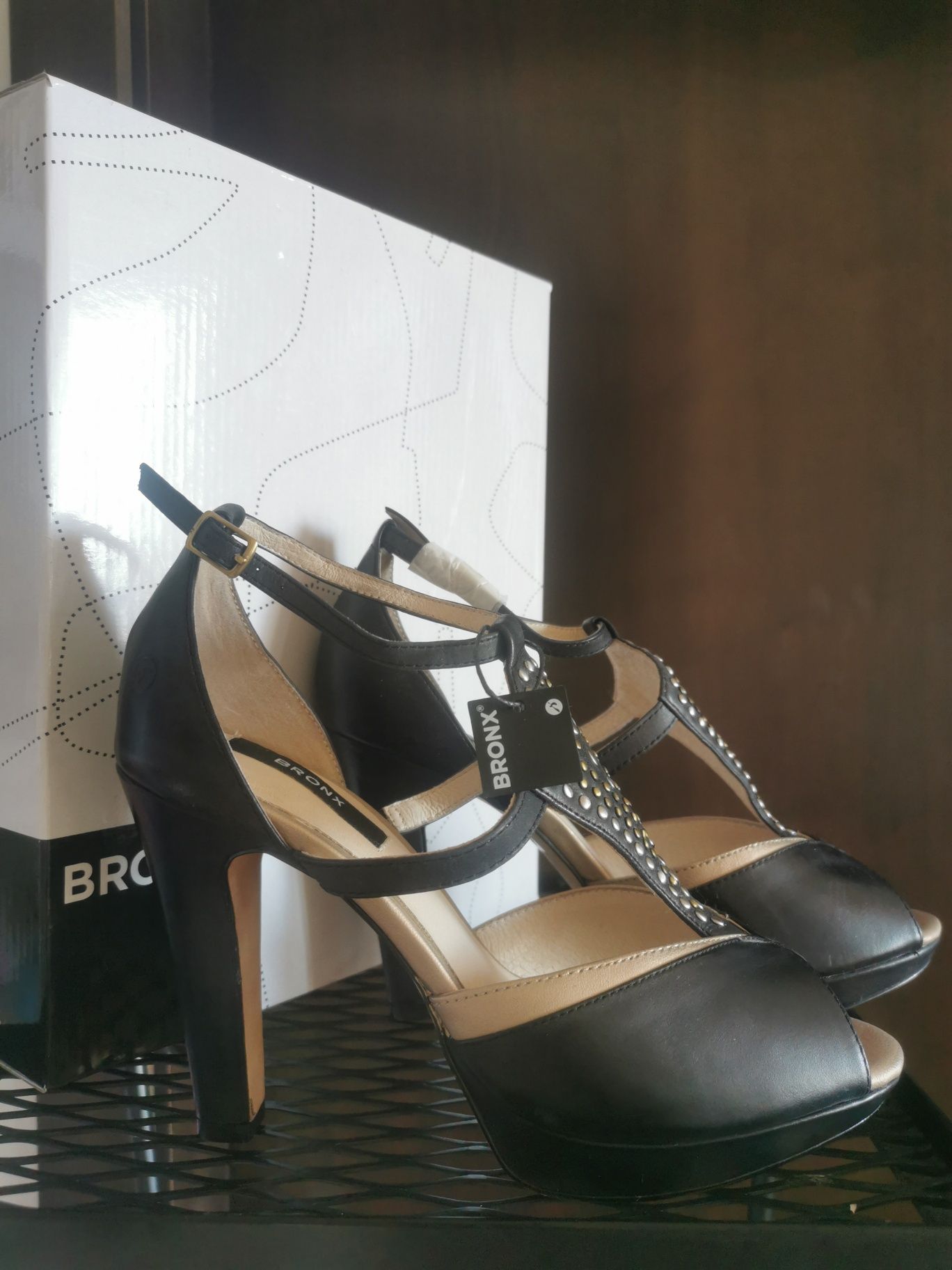 Дамски официални обувки/ сандали BRONX