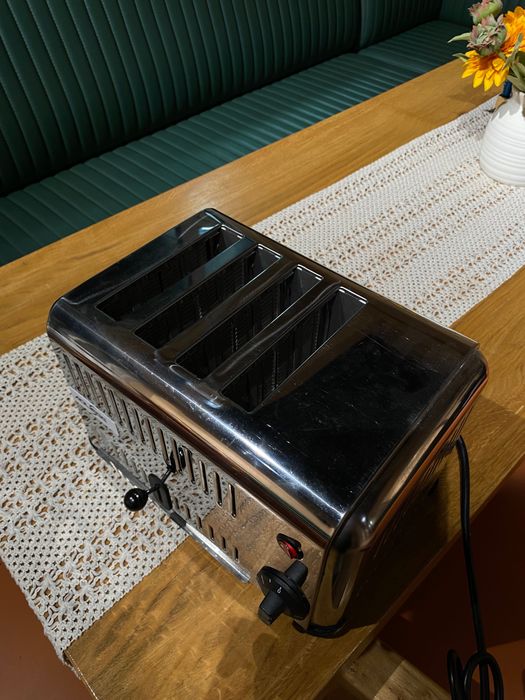 ТОСТЕР 4-Slice Toaster