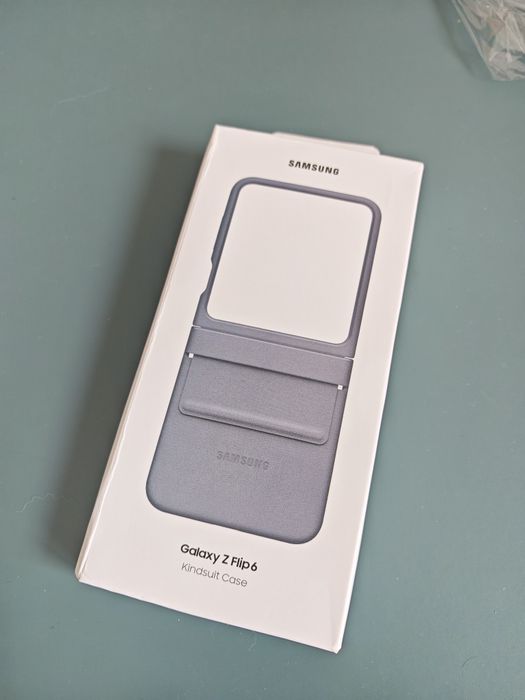 Чисто нов калъф за Samsung Flip 6 Kindsuit сив