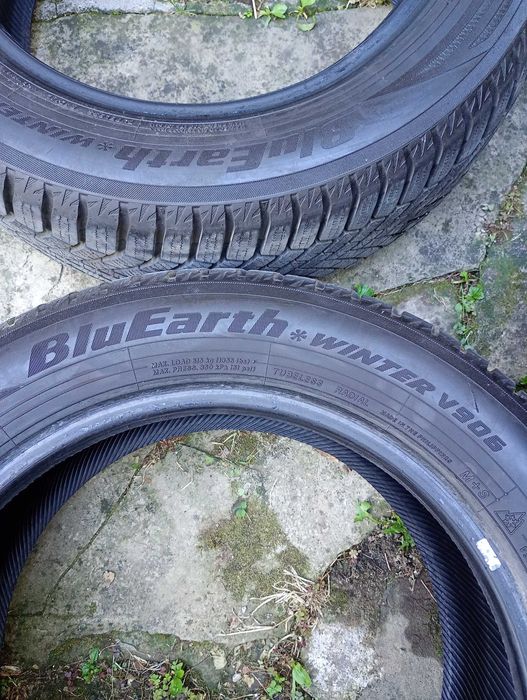 Зимни гуми Yokohama 205/55/16 BluEarth*Winter V906 DOT 34/21
