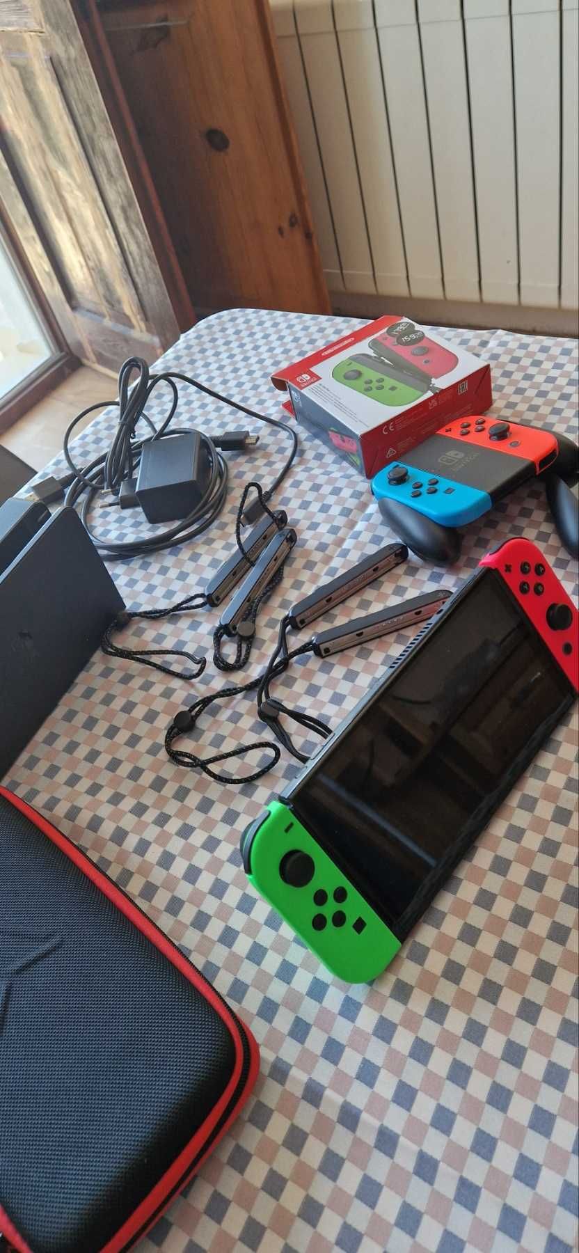 Nintendo switch OLED с подаръци
