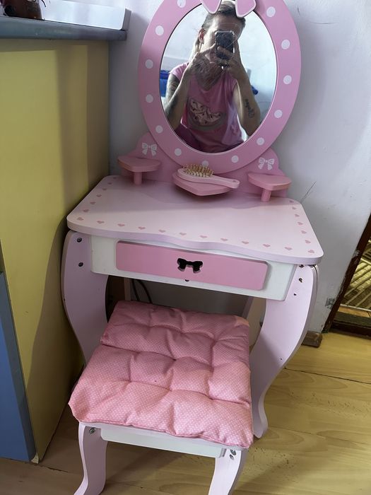 Masuta machiaj fetite