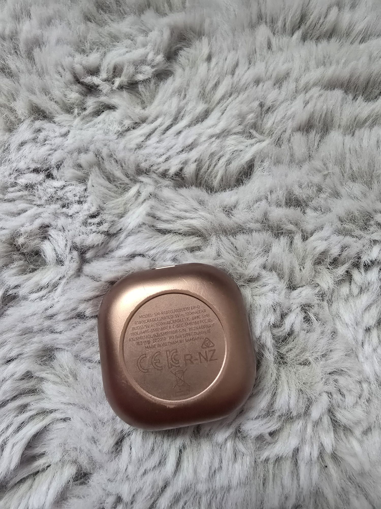 casti galaxy buds live