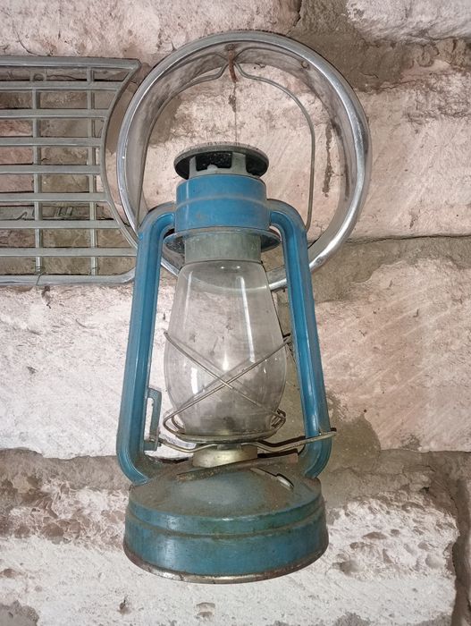 Продам кирасинвую лампу в хорошем состоянии