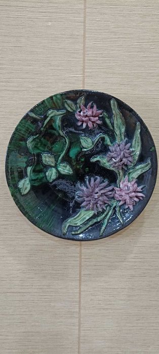 Настенное  декоративное  блюдо.