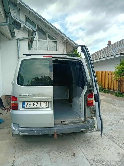 Volkswagen  T5 ,motor 2,5, an fabricație 2007