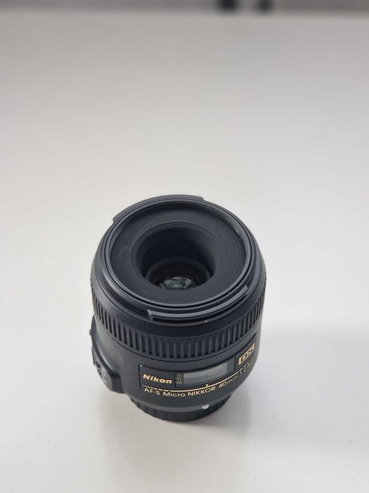 Obiectiv Nikon AF-S DX Micro-NIKKOR 40mm f/2.8G