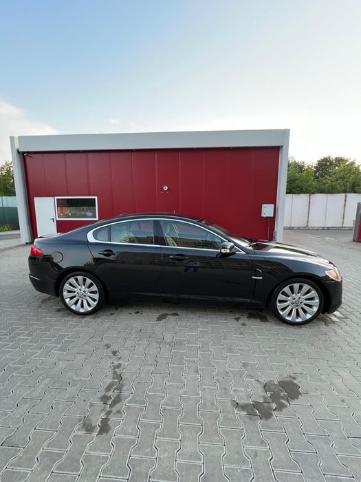 Vind jaguar xf stare foarte buna