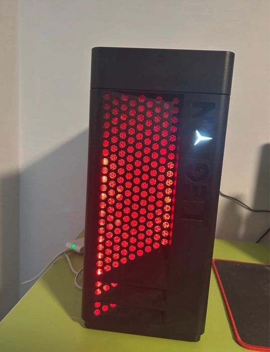 Pc gaming LENOVO full monitor mouse tastatura
