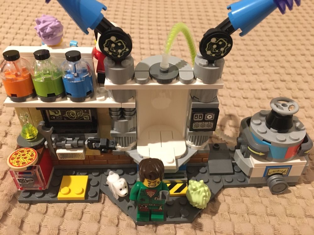 Lego Hidden Side,Laboratorul cu fantome al lui J.B. 70418