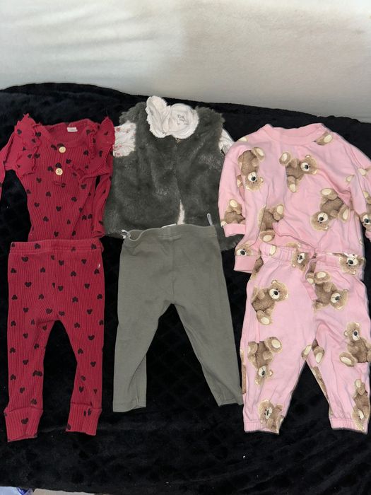 Vând hăinuțe copii