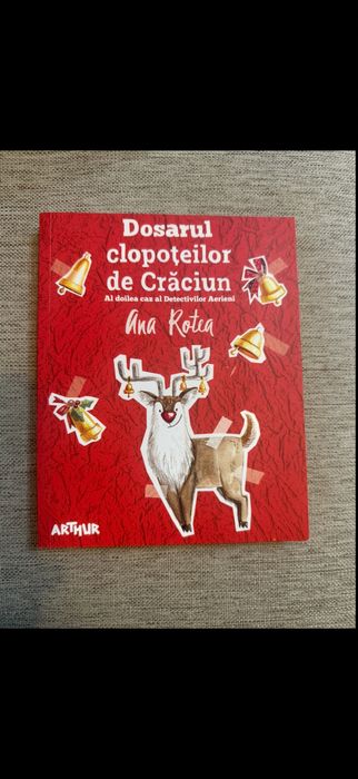 Carte Dosarul clopoțeilor de Crăciun de Ana Rotea