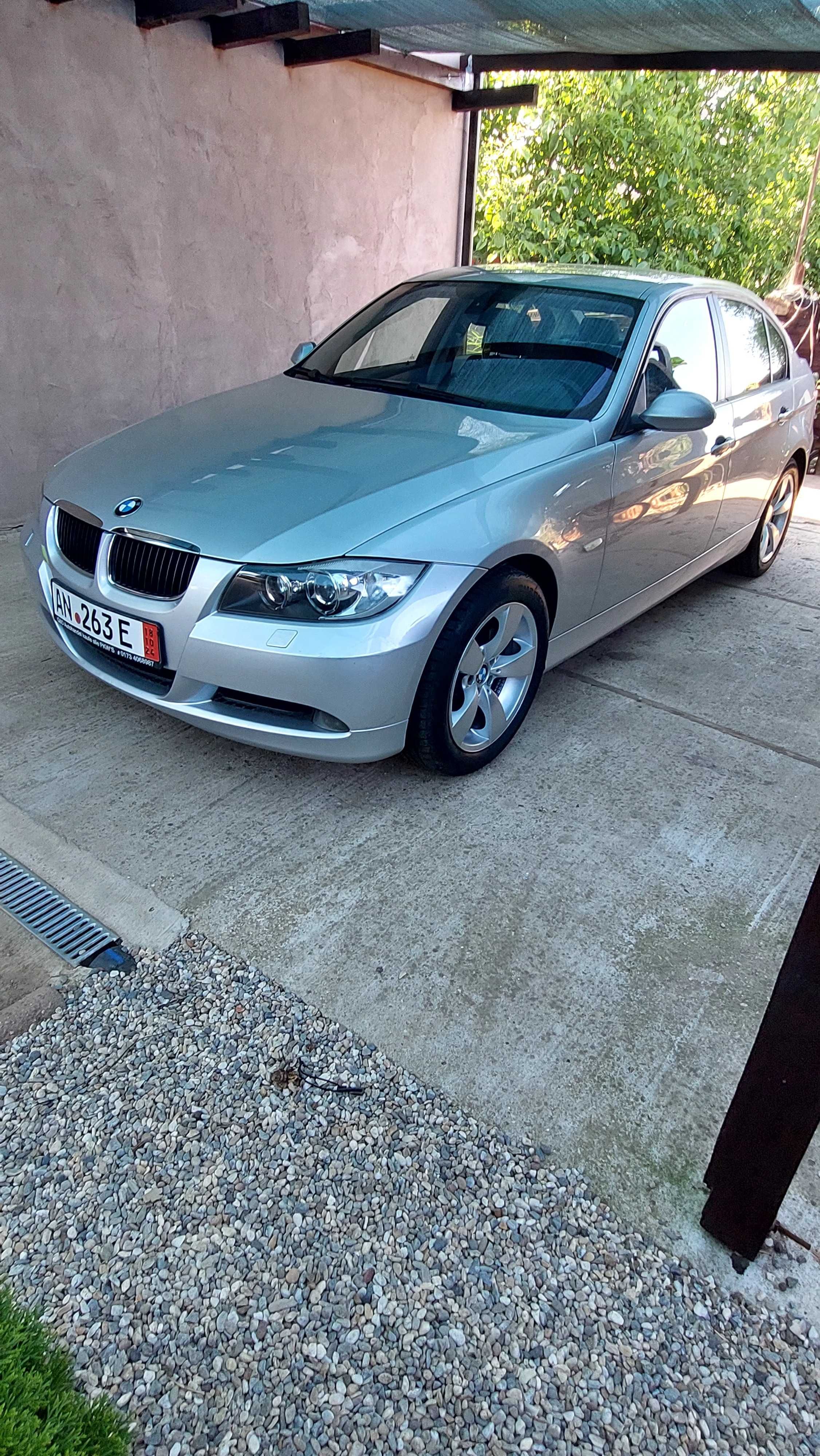 Bmw seria 3, benzină 2.0! Xenon/Angel Eyes/stare impecabilă/Germania!