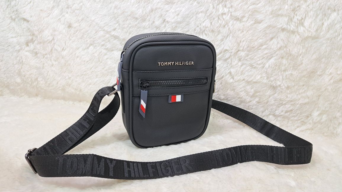 Мъжки чанти Tommy Hilfiger. Томи