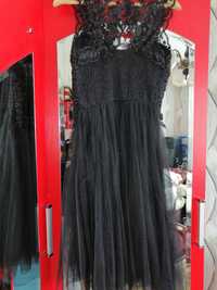 Дамска рокля с дантела и тюл, размер S